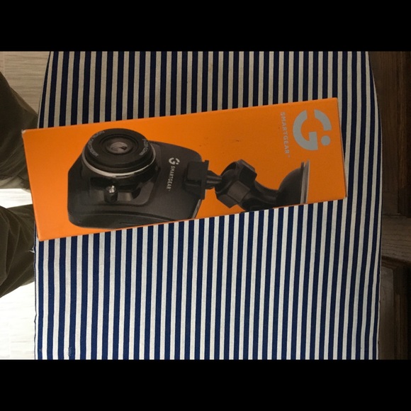 SmartGear dashboard Camera video / photo Benefits Charity. - Picture 3 of 3